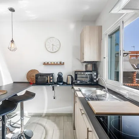 1 Omanai Tenerife Sur Arona (Tenerife)