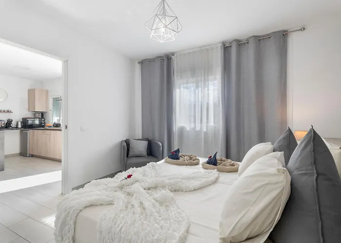 1 Omanai Tenerife Sur Daire *