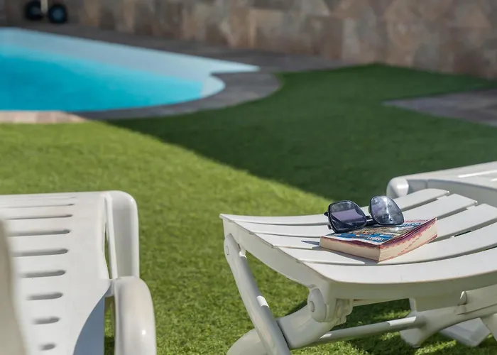 1 Omanai Tenerife Sur *