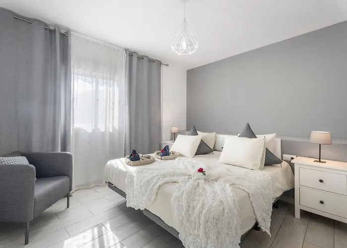 1 Omanai Tenerife Sur