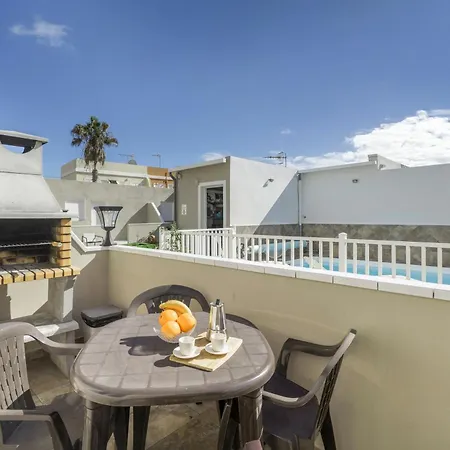 1 Omanai Tenerife Sur *