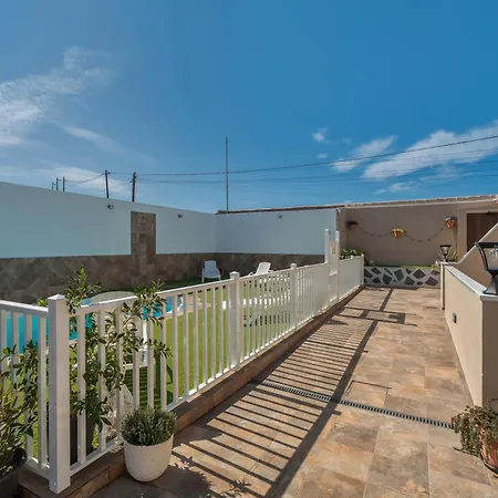 1 Omanai Tenerife Sur Apartmán *